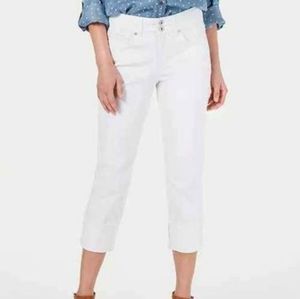 Style & Co WHITE High Cuffed Capri Jeans, size 8